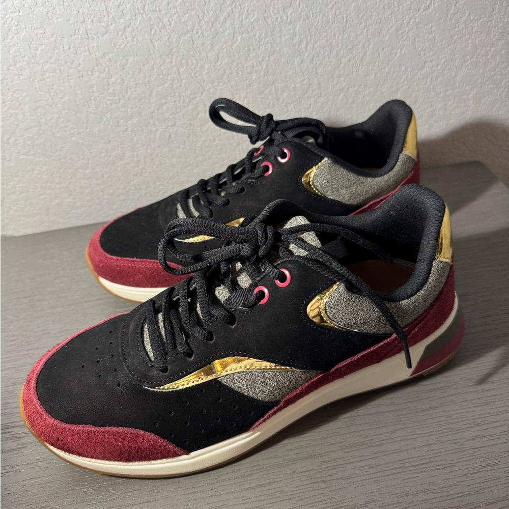 Vionic Nova Black, Burgundy, Gray and Gold Athletic Shoes